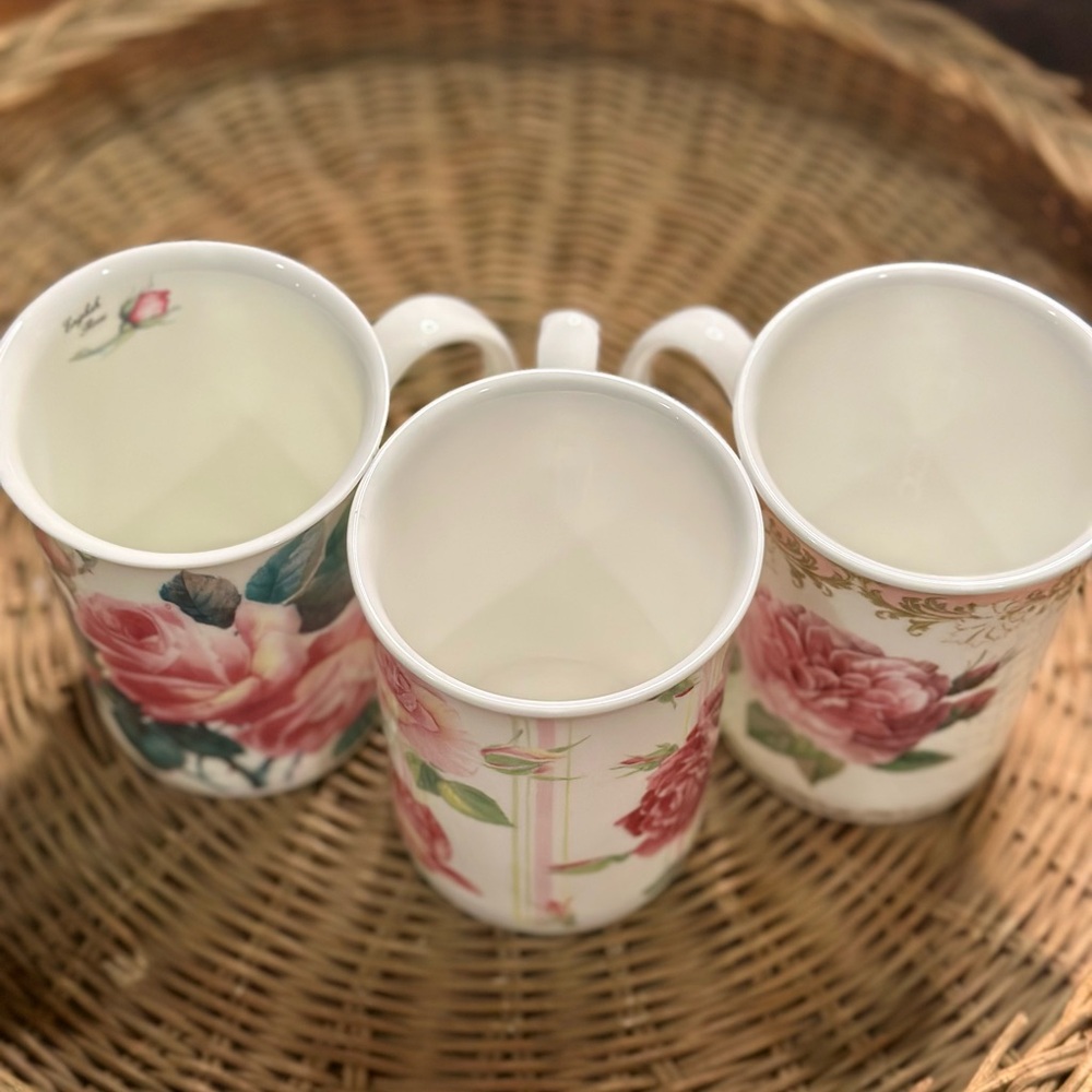 Roy Kirkham Fine Bone China Mugs Rose du Temps Redoute Rose and English Rose - Picture 12 of 13